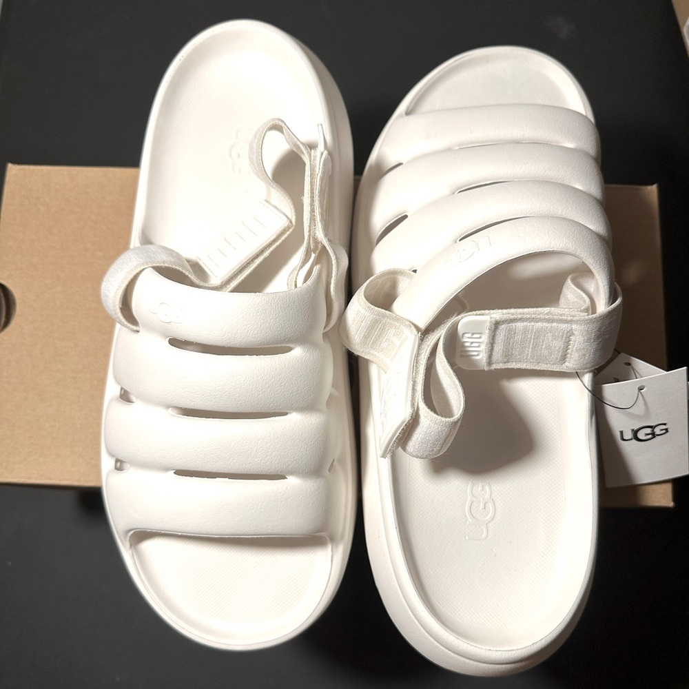 NIB! UGG Sport Yeah